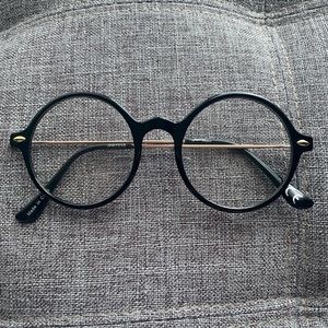 HARRY POTTER INSPIRED GLASSES.